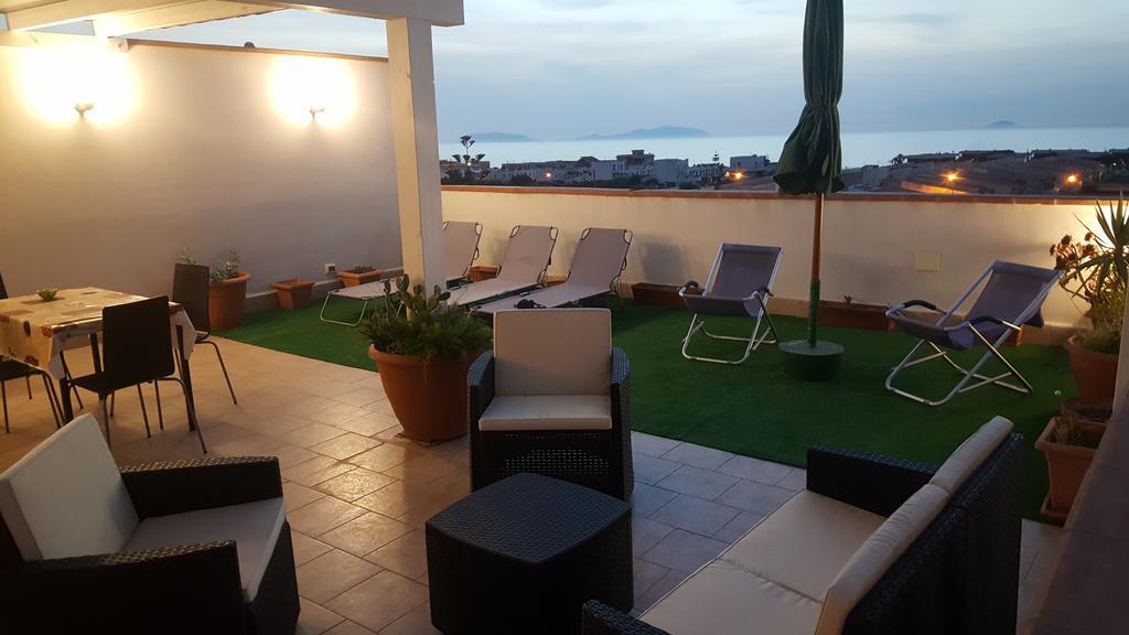 Attico Del Sole Bed and Breakfast Rometta Marea Exterior foto
